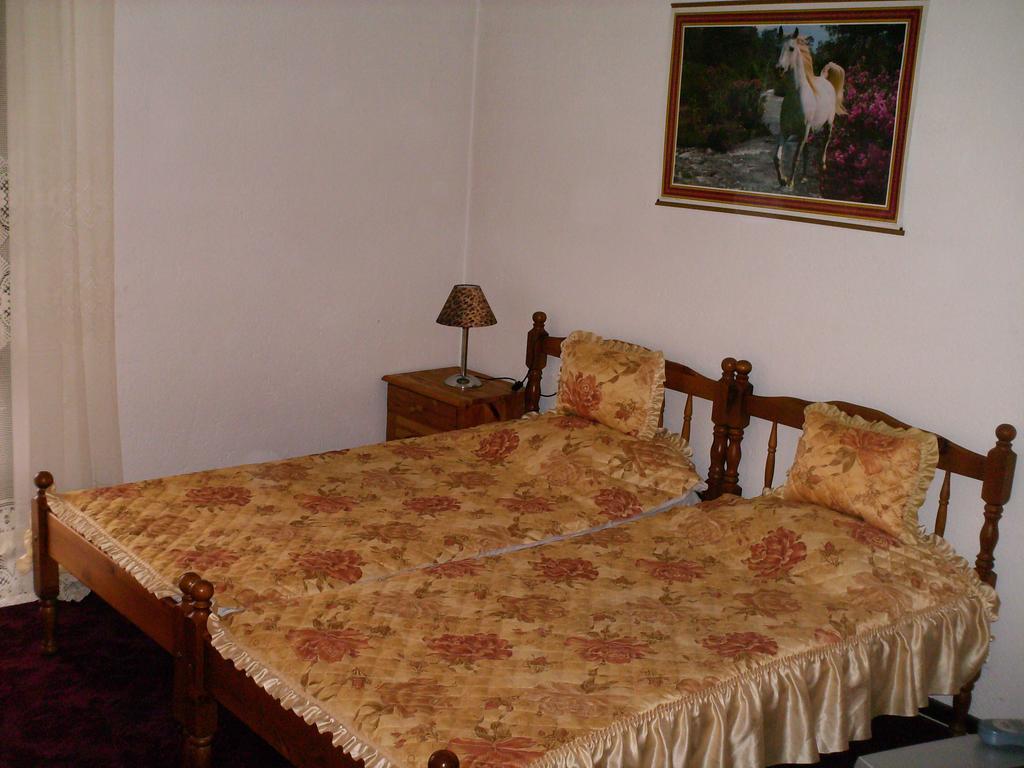 Guest House St Mariya Magdalena Devin Exterior photo